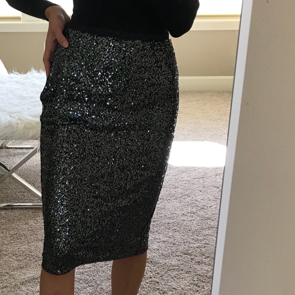 Sequins skirt